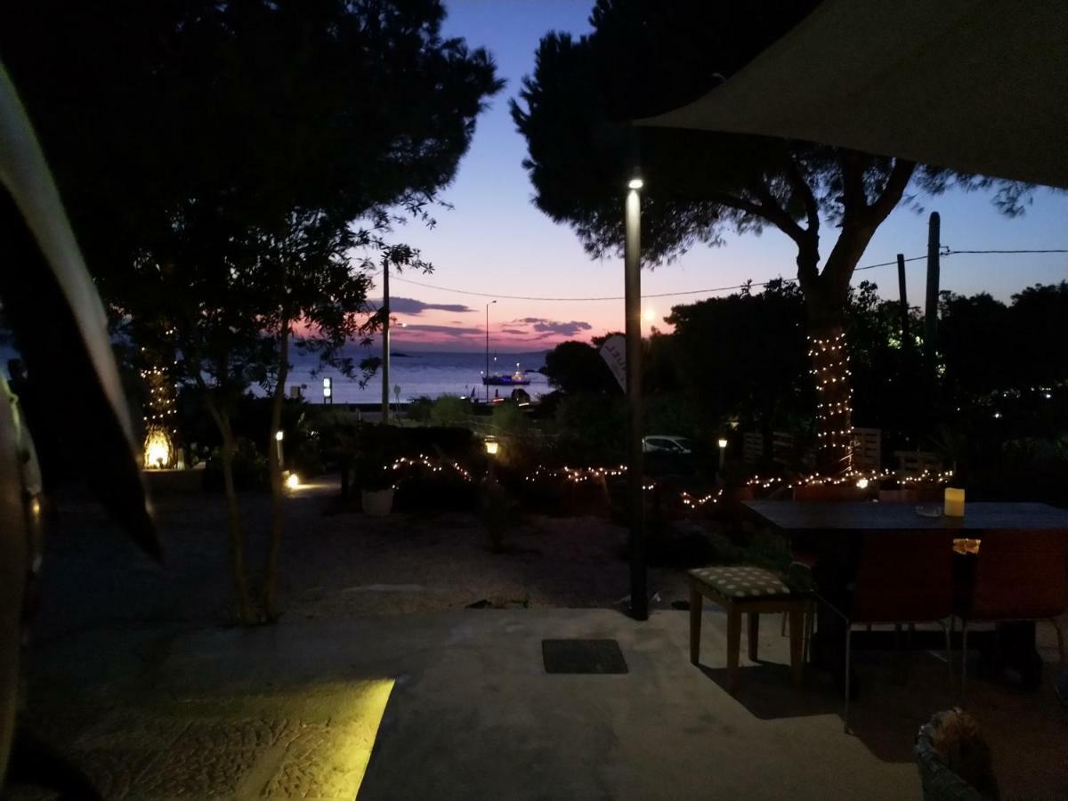 Me Gusta Suite By The Sea Anavyssos Exterior foto